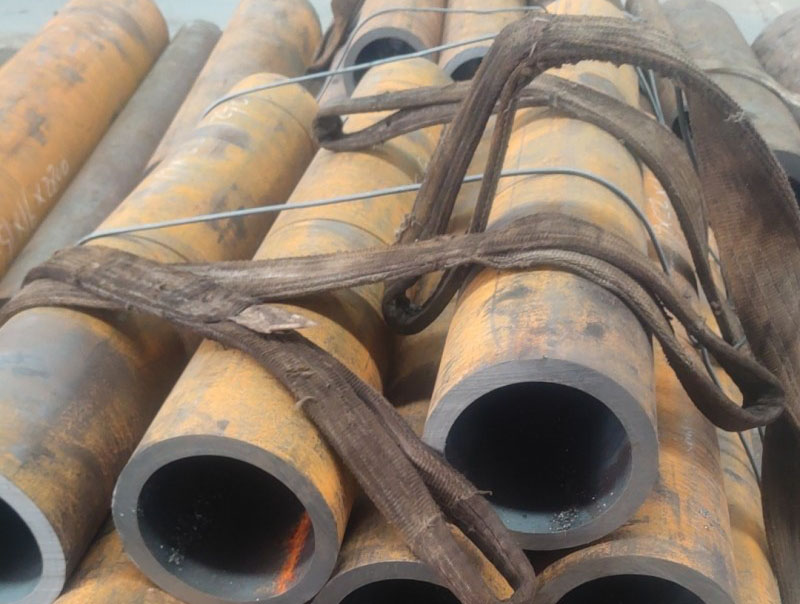 理塘15CrMoG无缝钢管切割